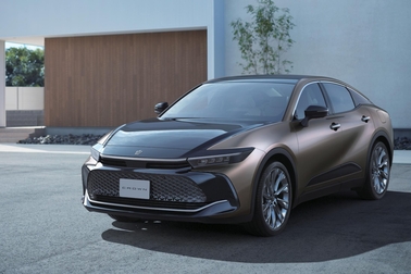 CROSSOVER G“Leather Package”(2.5Lハイブリッド車)