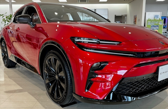 かっこいい！】トヨタ・クラウンシリーズ第二弾「クラウンスポーツ」が