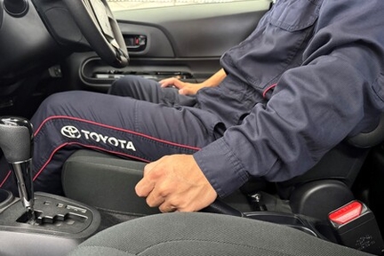 サイドブレーキ点検の写真